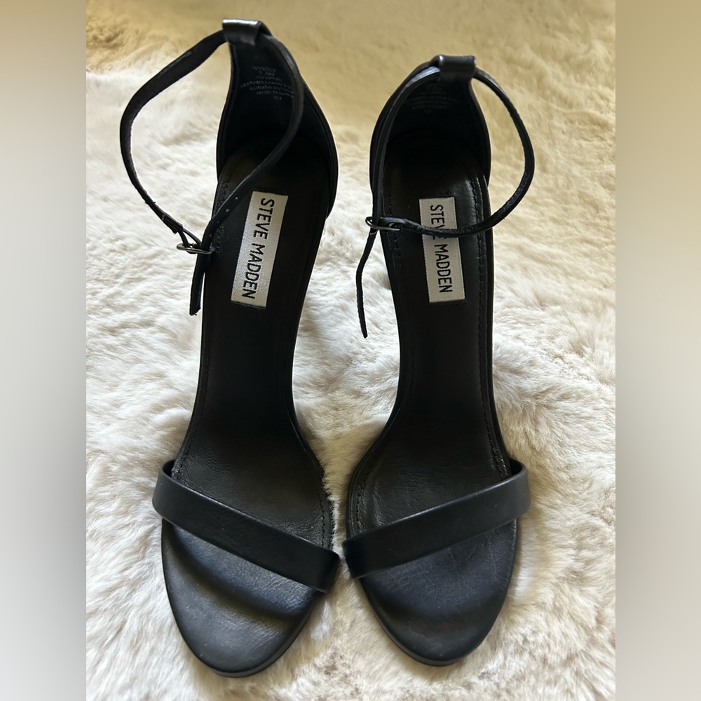 Steve Madden black heels 7.5M
